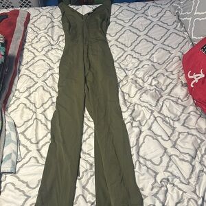 OLIVE JUMPER